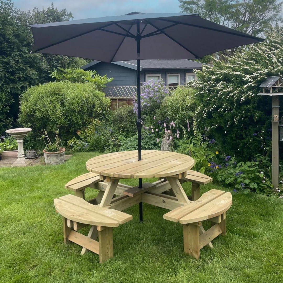 Westwood Round 8 Seat Picnic Table